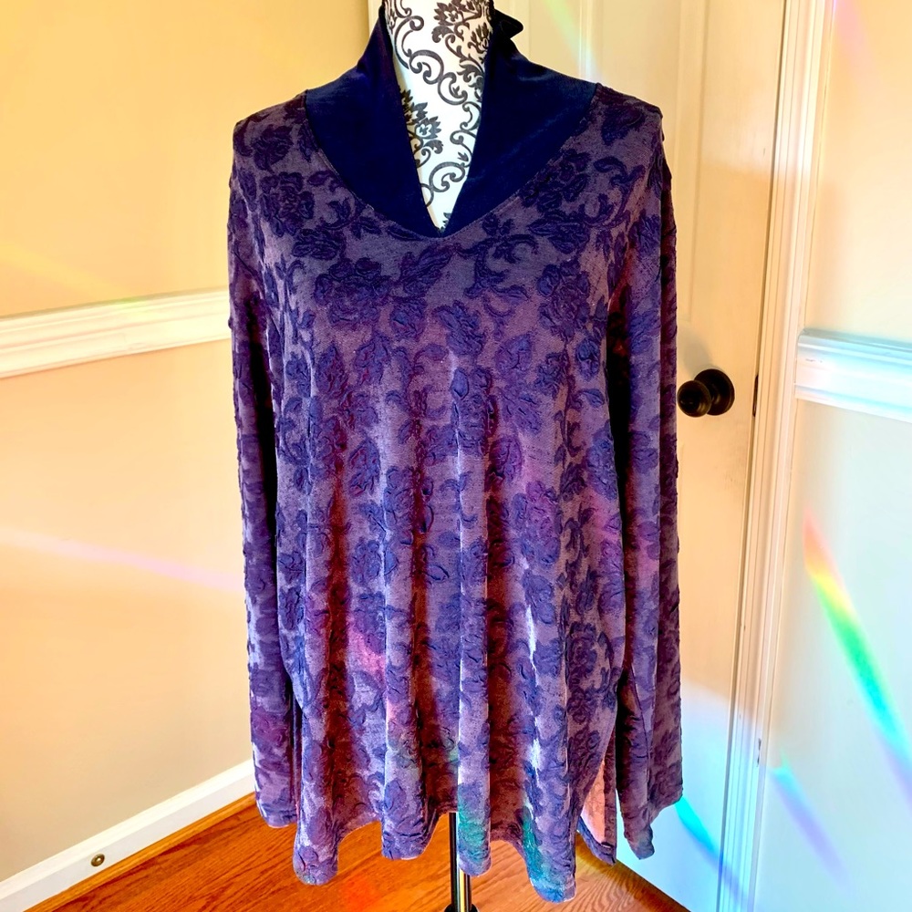*Vintage* Tanuja Dior 90’s long Hem Long Sleeve, purple Blouse. Size: XL